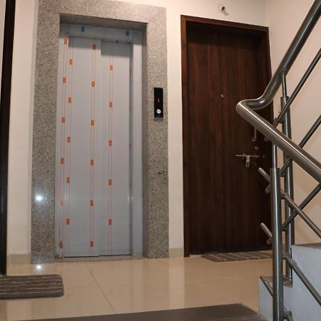 Service Apartments, Baner, Пюн Екстериор снимка